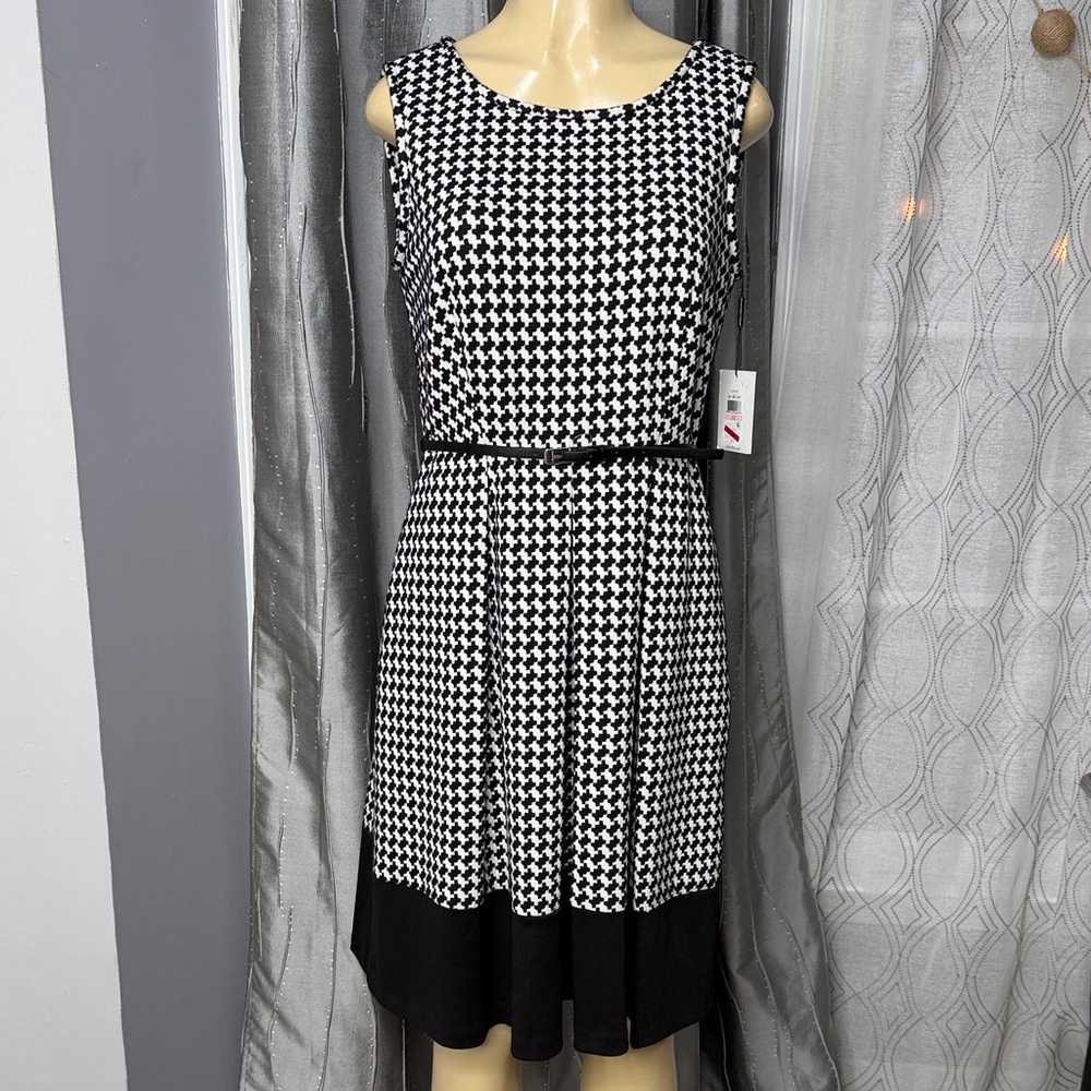 Calvin Klein Women’s Sz 10  Black and White Houndstooth Fit-and-Flare Midi Dress